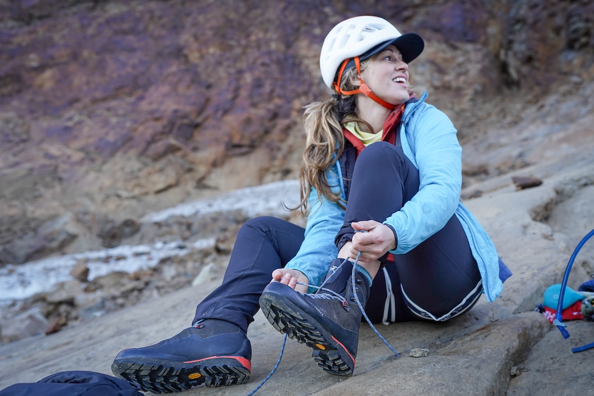 Mountaineering Boots (lacing up the Acrux boots)